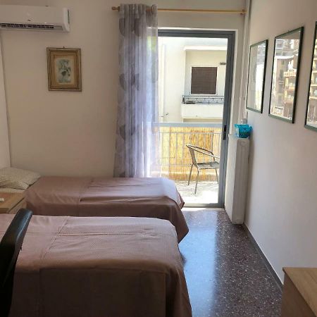 Metaxourgio Spacious Two Bedroom Apartment Athen Eksteriør billede