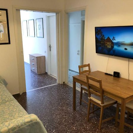 Metaxourgio Spacious Two Bedroom Apartment Athen Eksteriør billede