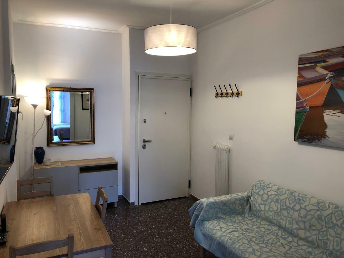 Metaxourgio Spacious Two Bedroom Apartment Athen Eksteriør billede