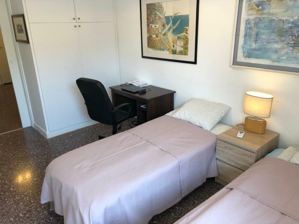 Metaxourgio Spacious Two Bedroom Apartment Athen Eksteriør billede