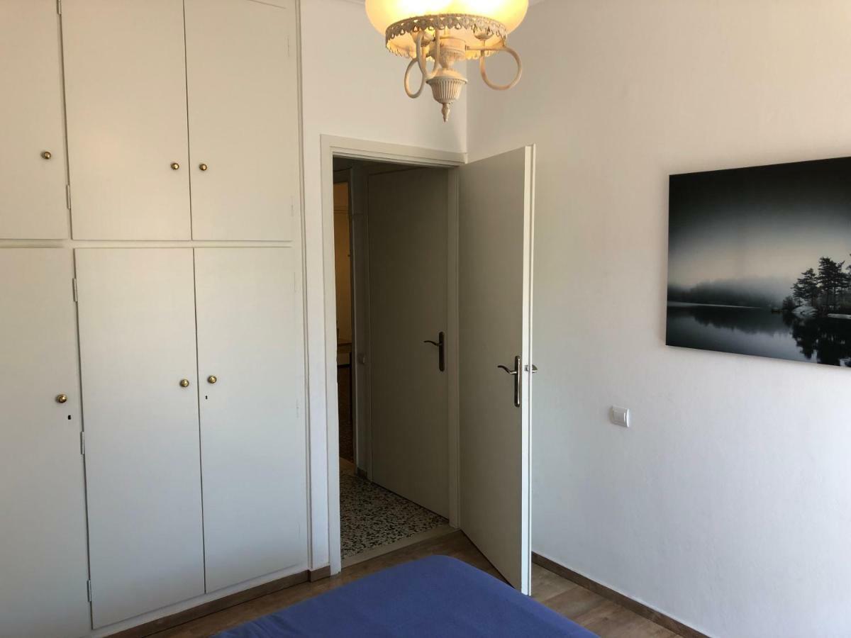 Metaxourgio Spacious Two Bedroom Apartment Athen Eksteriør billede